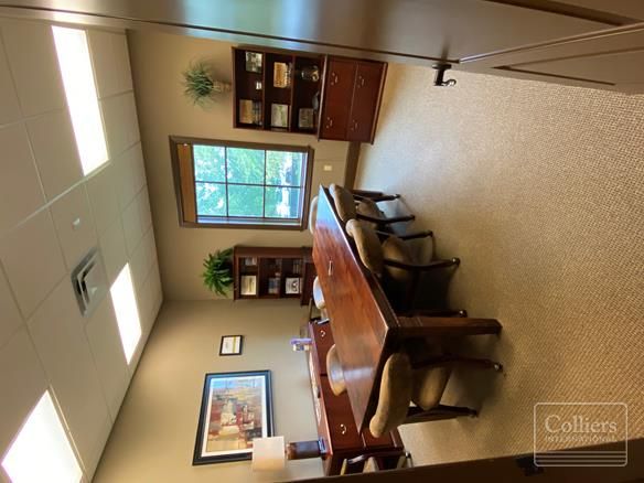 212 N Castle Heights Ave, Lebanon, TN 37087